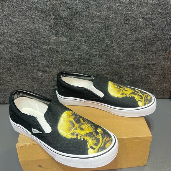 Vincent Van Gogh Smoking Skull BLVD Original Slip On Shoes Size 8.5 W/ 7 M - Picture 8 of 13
